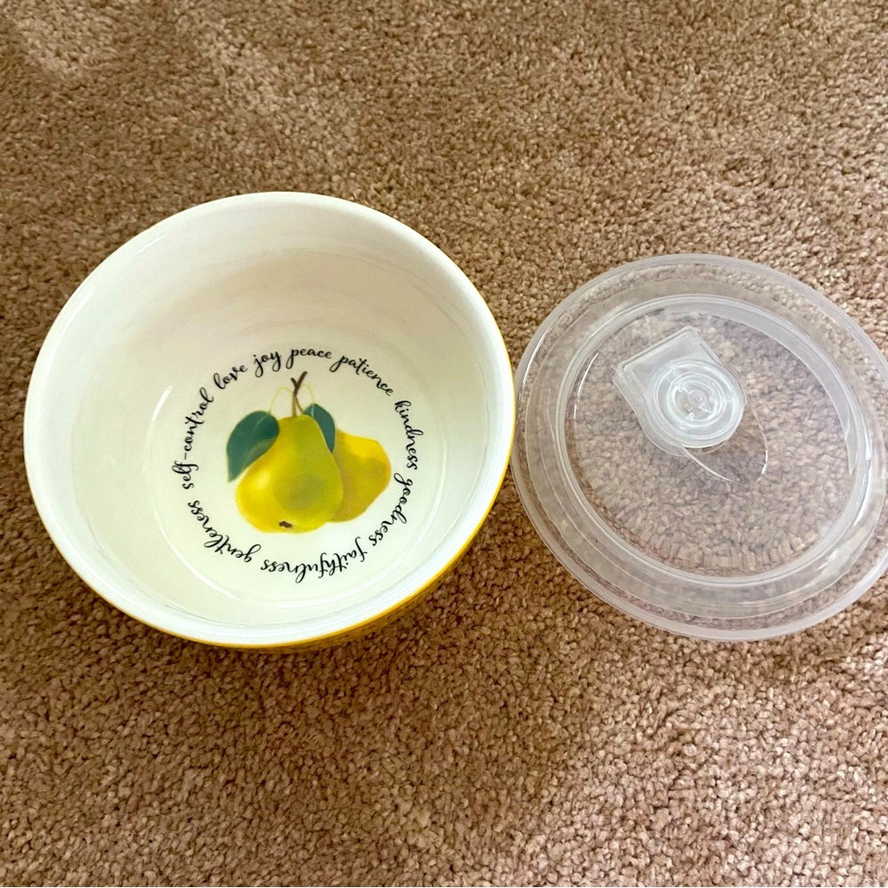 Bible Fruit of the Spirit Round Yellow Microwave Pop-up Lid Container 16oz